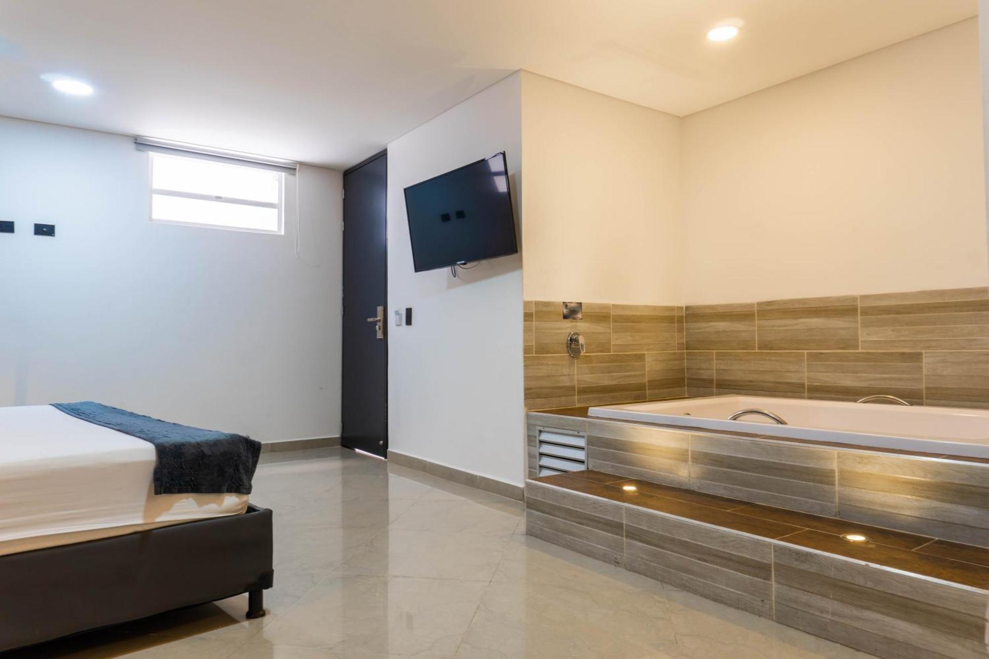 Hotel California City Medellin Exterior photo